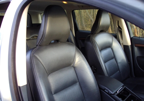 Volvo XC 70 cena 45500 przebieg: 202000, rok produkcji 2009 z Otwock małe 67